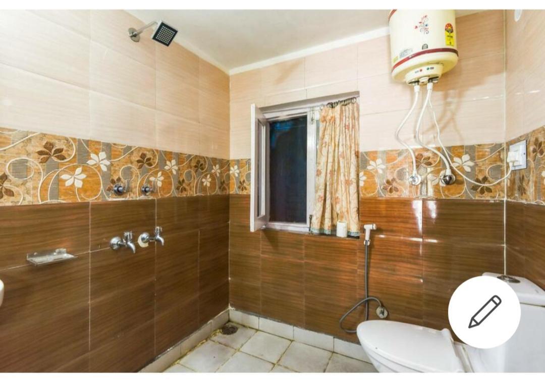Tirthan Crest Homestay Banjar Экстерьер фото